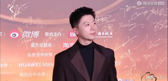 九游app：国乒三主力获微博奖项2人没走红毯引误会魏大勋抽到龙队礼物(图1)