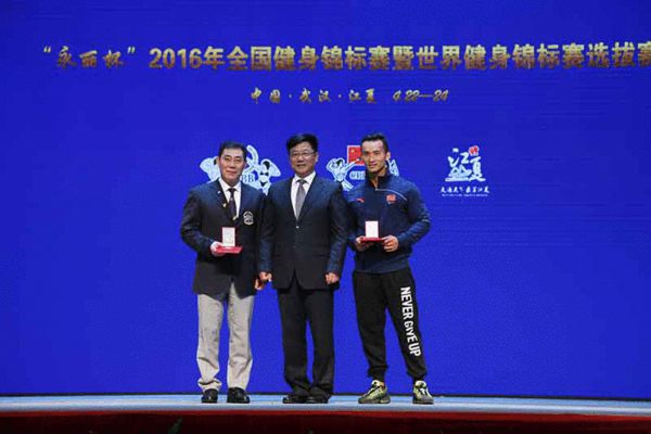 流言板]赵心童谈时尚芭莎年度派对：指引我更踏实努力地走好每一步(图1)