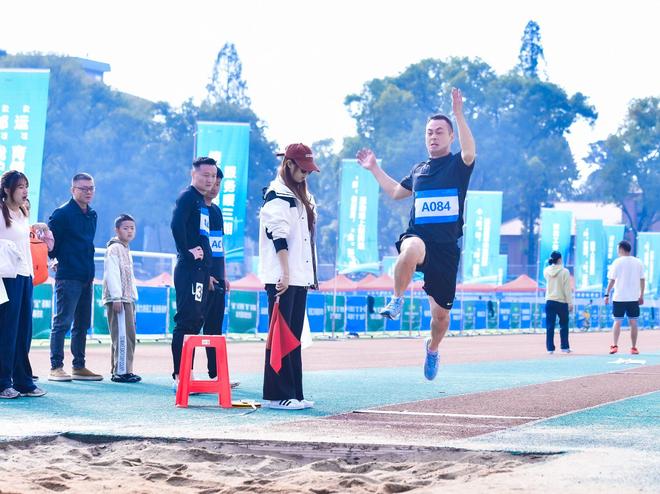 以体育聚合力湖南省第三届农民工运动会举行(图3)