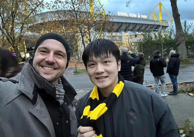 看完樊振东再赶往颁奖礼波尔获德国体育终身成就奖主办方凸显中国元素(图4)