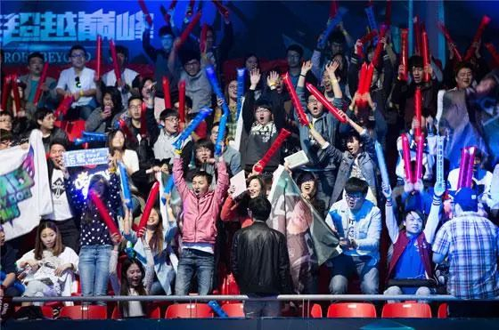 体育媒体的转变：电竞参与年度评选比肩传统体育项目(图1)